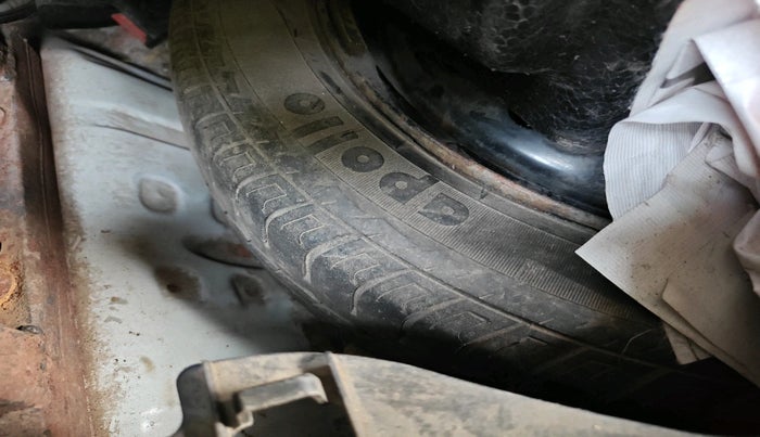 2015 Maruti Wagon R 1.0 VXI, Petrol, Manual, 84,568 km, tyre