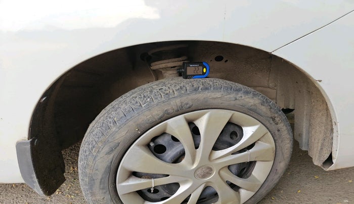 2015 Maruti Wagon R 1.0 VXI, Petrol, Manual, 84,568 km, tyre