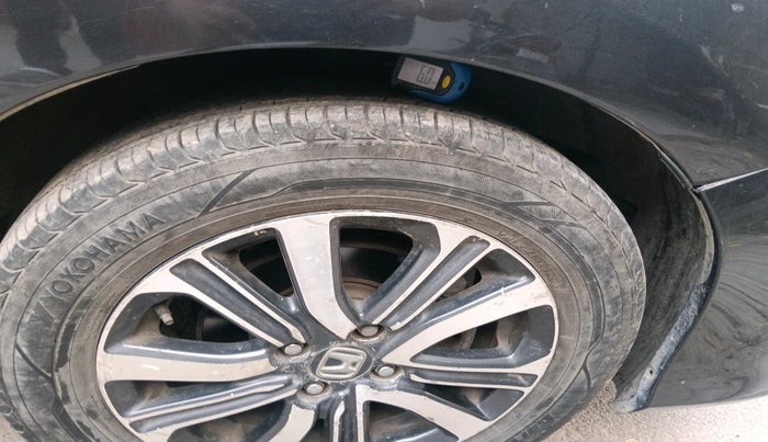 2017 Honda City 1.5L I-VTEC V MT, Petrol, Manual, 1,74,321 km, tyre