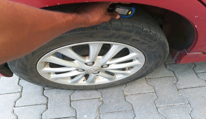 2011 Toyota Etios Liva VX, Petrol, Manual, 82,788 km, tyre