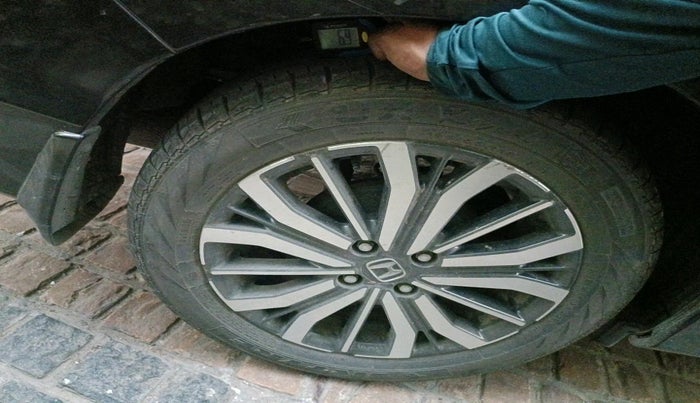 2019 Honda City 1.5L I-VTEC VX, Petrol, Manual, 1,02,462 km, tyre