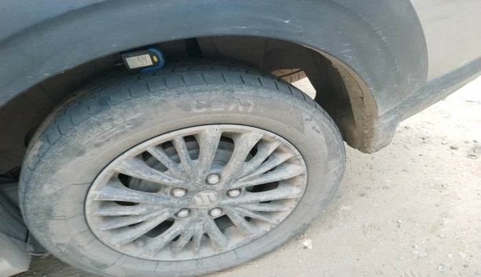 2021 Maruti XL6 ZETA MT, Petrol, Manual, 1,21,641 km, tyre