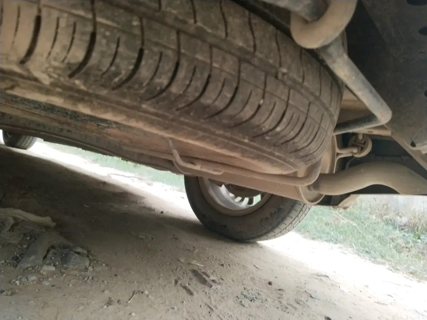 2021 Maruti XL6 ZETA MT, Petrol, Manual, 1,21,641 km, tyre