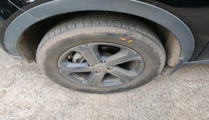 2022 Tata NEXON XZ PLUS (HS) PETROL DARK EDITION, Petrol, Manual, 35,330 km, tyre