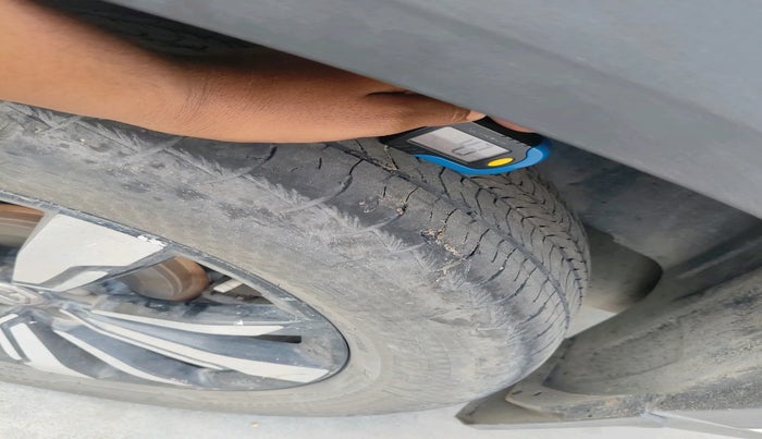 2020 MG HECTOR SHARP 2.0 DIESEL, Diesel, Manual, 2,00,000 km, tyre