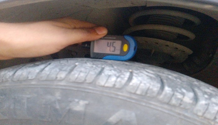 2015 Hyundai Creta SX PLUS 1.6 PETROL, Petrol, Manual, 1,17,722 km, tyre