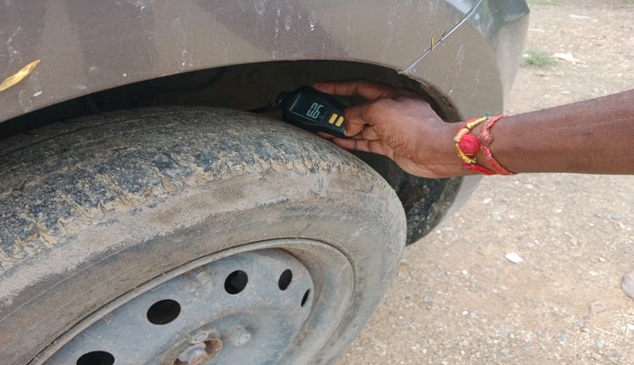 2022 Maruti Swift VXI, Petrol, Manual, 52,739 km, tyre