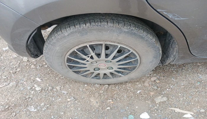 2022 Maruti Swift VXI, Petrol, Manual, 52,739 km, tyre