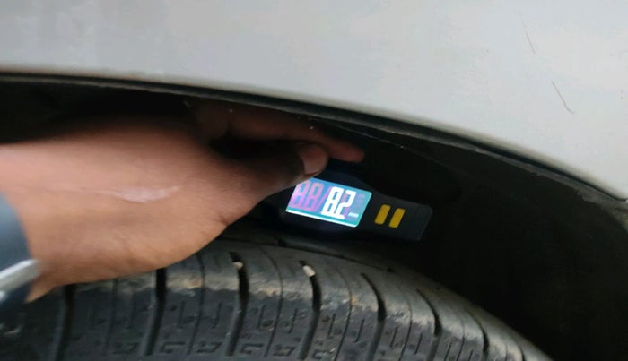 2014 Maruti Wagon R 1.0 VXI, Petrol, Manual, 26,766 km, tyre