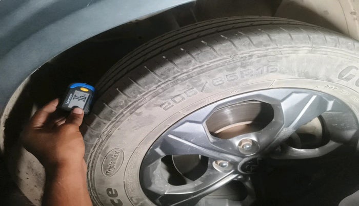 2022 KIA SELTOS HTK PLUS 1.5, Petrol, Manual, 15,000 km, tyre