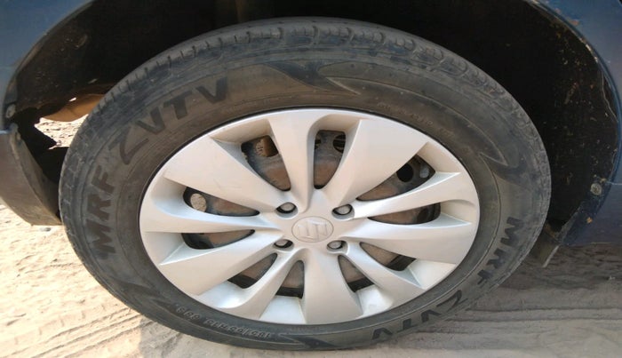 2017 Maruti Baleno DELTA PETROL 1.2, Petrol, Manual, 35,330 km, tyre