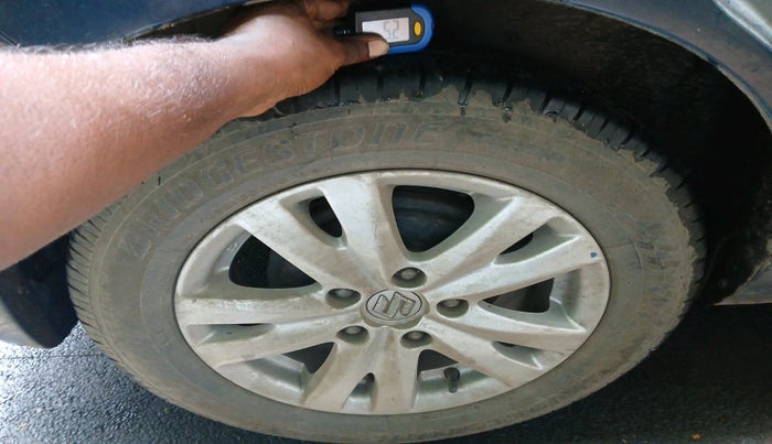 2016 Maruti Ertiga ZXI+, Petrol, Manual, 76,653 km, tyre