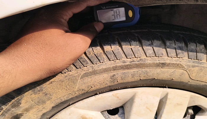 2019 Maruti Alto VXI, Petrol, Manual, 50,932 km, tyre