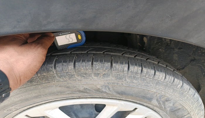 2019 Renault TRIBER RXT, Petrol, Manual, 74,650 km, tyre