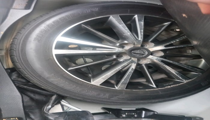 2018 Toyota Corolla Altis VL CVT PETROL, Petrol, Automatic, 31,350 km, tyre