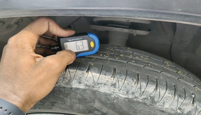 2016 Maruti Vitara Brezza ZDI PLUS DUAL TONE, Diesel, Manual, 1,43,123 km, tyre