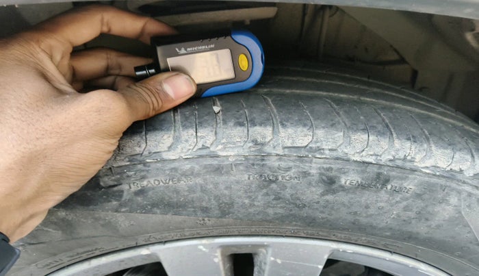 2016 Maruti Vitara Brezza ZDI PLUS DUAL TONE, Diesel, Manual, 1,43,123 km, tyre