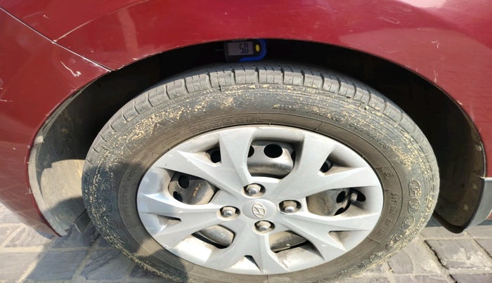 2014 Hyundai Grand i10 SPORTZ 1.2 KAPPA VTVT, Petrol, Manual, 1,07,190 km, tyre