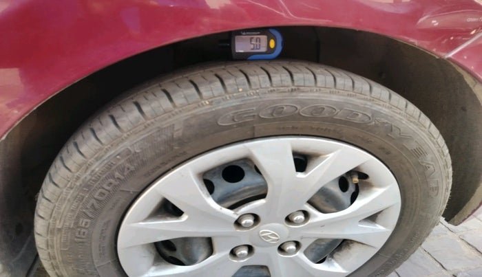 2014 Hyundai Grand i10 SPORTZ 1.2 KAPPA VTVT, Petrol, Manual, 1,07,190 km, tyre