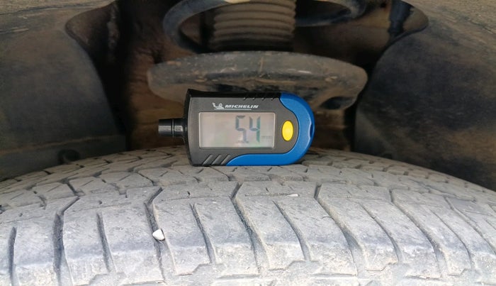 2014 Mahindra XUV500 W6, Diesel, Manual, 94,672 km, tyre