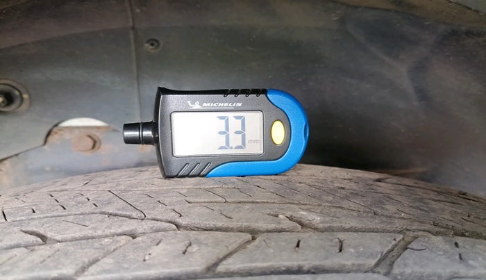 2014 Mahindra XUV500 W6, Diesel, Manual, 94,672 km, tyre