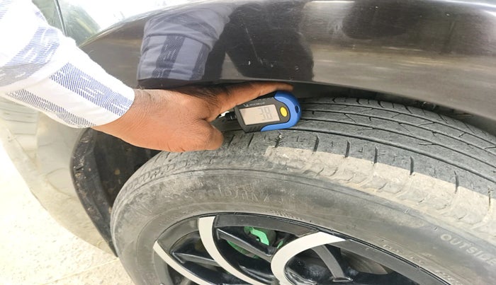 2018 Toyota Corolla Altis G CVT PETROL, Petrol, Automatic, 56,147 km, tyre