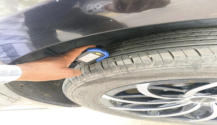 2018 Toyota Corolla Altis G CVT PETROL, Petrol, Automatic, 56,147 km, tyre