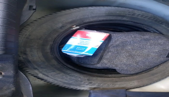 2017 Hyundai i20 Active 1.2 SX, Petrol, Manual, 30,908 km, tyre