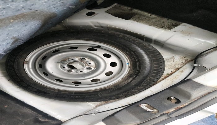 2017 Tata Tiago XZA PETROL, Petrol, Automatic, 76,603 km, tyre