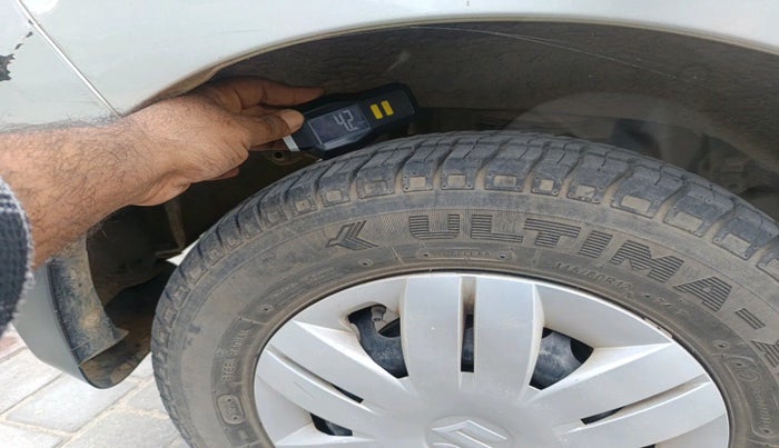 2017 Maruti Alto 800 VXI, Petrol, Manual, 28,158 km, tyre