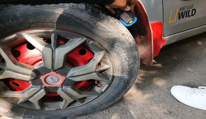 2014 Maruti Celerio VXI AMT, Petrol, Automatic, 65,207 km, tyre