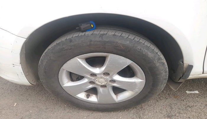 2011 Skoda Fabia ELEGANCE 1.2 TDI, Diesel, Manual, 1,71,912 km, tyre