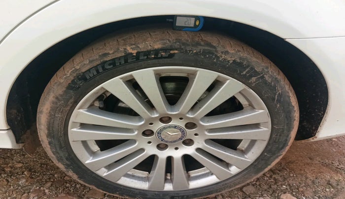 2011 Mercedes Benz C Class C 250 CDI, Diesel, Automatic, 60,476 km, tyre