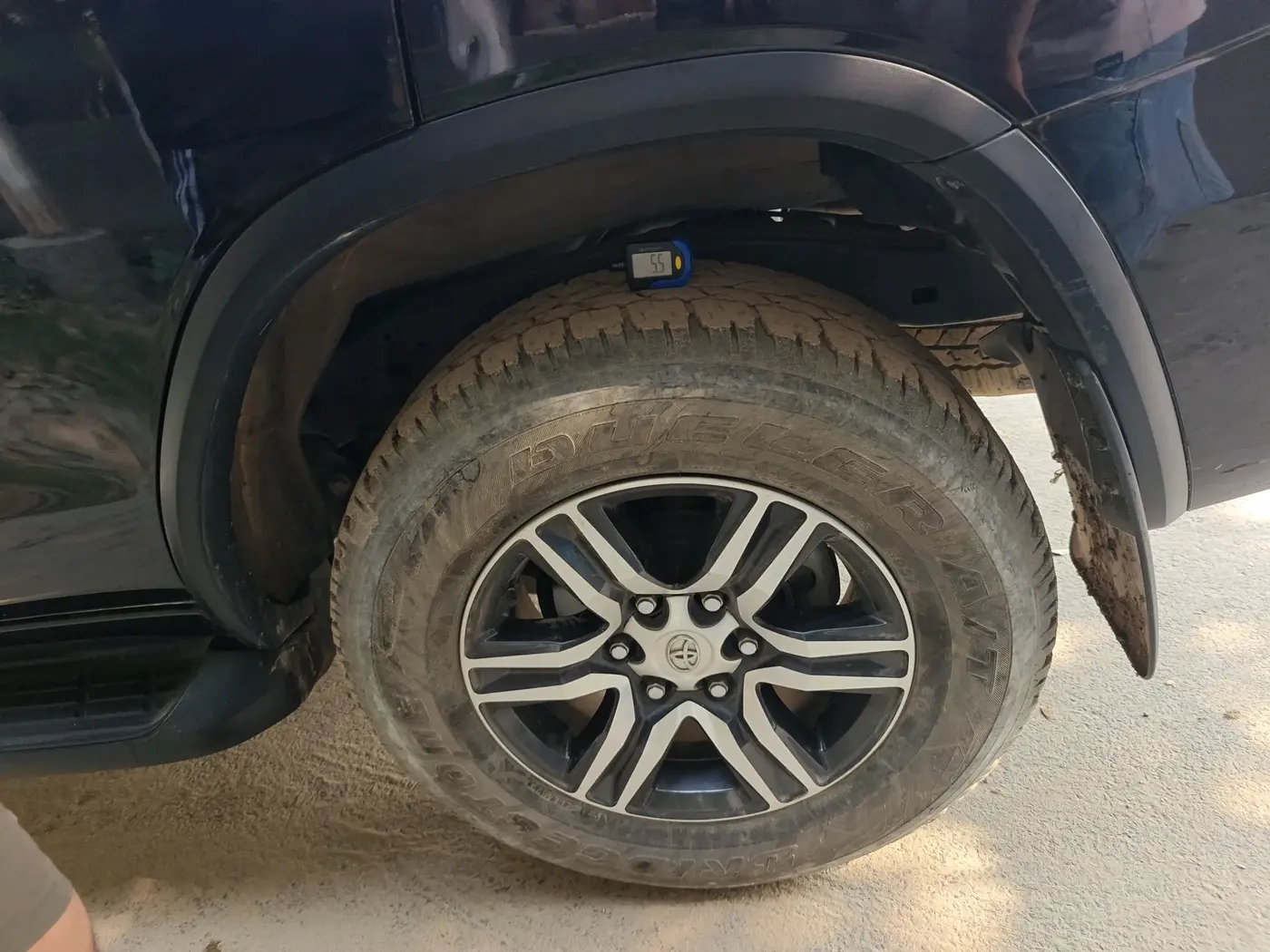 2024 Toyota Fortuner 4X2 MT 2.7 PETROL, Petrol, Manual, 13,607 km, tyre