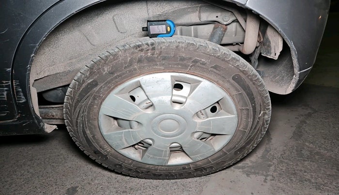 2017 Maruti Wagon R 1.0 LXI, Petrol, Manual, 36,835 km, tyre