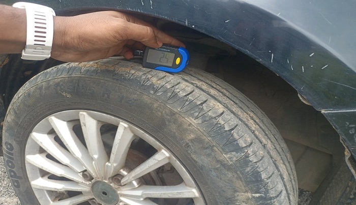 2010 Hyundai i20 ERA 1.2, Petrol, Manual, 2,01,579 km, tyre