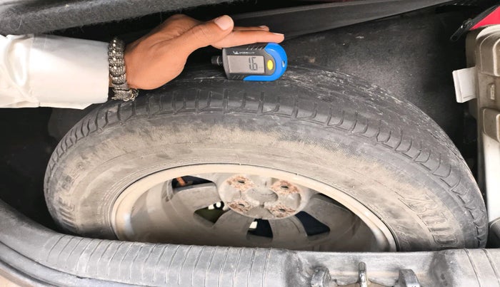 2014 Hyundai i20 ASTA (O) 1.2 WITH SUNROOF, Petrol, Manual, 1,41,706 km, tyre