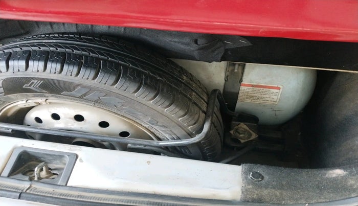 2019 Maruti New Wagon-R LXI CNG 1.0, Petrol, Manual, 1,17,188 km, tyre