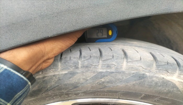 2020 Hyundai Creta SX (O) AT 1.5 DIESEL, Diesel, Automatic, 1,48,000 km, tyre