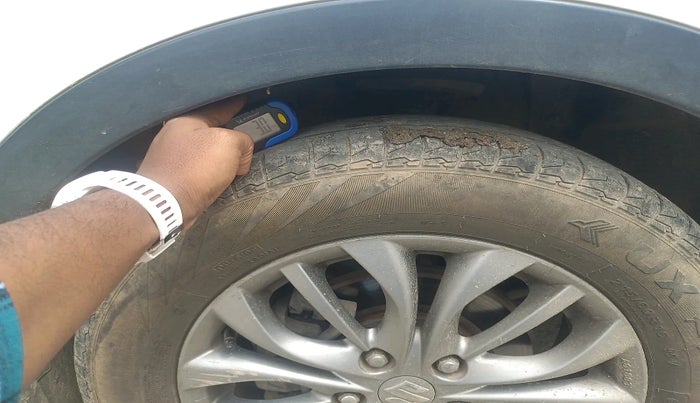 2017 Maruti S Cross ZETA 1.3, Diesel, Manual, 1,19,822 km, tyre