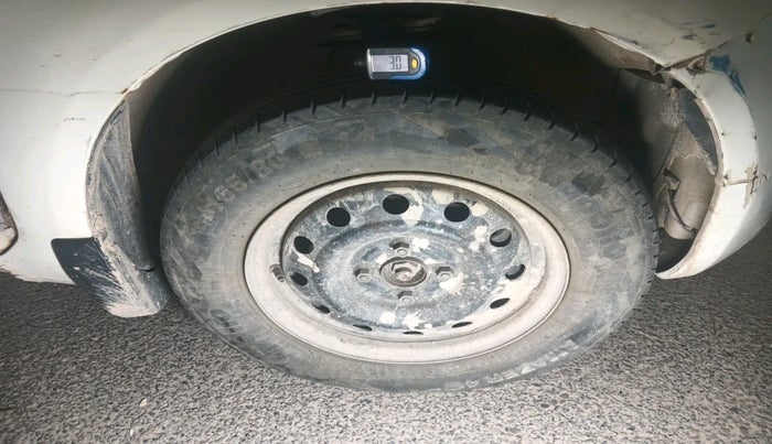 2011 Maruti Ritz VXI, Petrol, Manual, 67,306 km, tyre