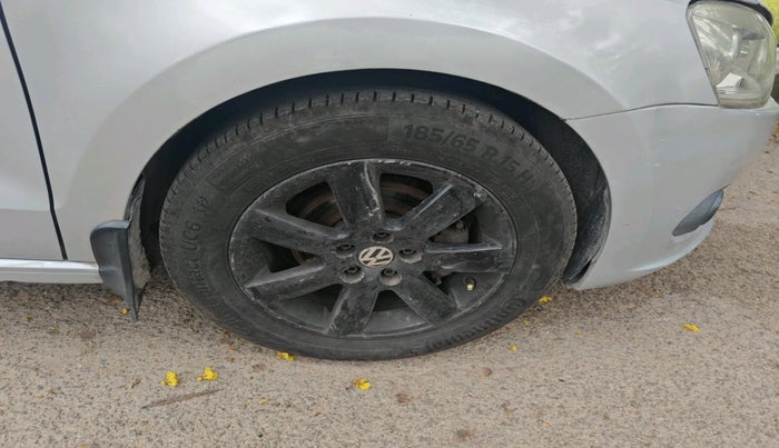 2011 Volkswagen Vento HIGHLINE DIESEL 1.6, Diesel, Manual, 1,45,574 km, tyre