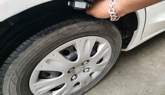 2015 Honda Amaze 1.2L I-VTEC S, Petrol, Manual, 93,208 km, tyre