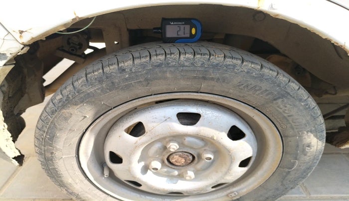 2015 Maruti Alto K10 LXI CNG, Petrol, Manual, 1,96,934 km, tyre