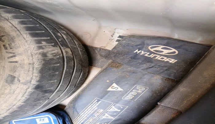 2020 Hyundai AURA S 1.2, Petrol, Manual, 57,084 km, tyre