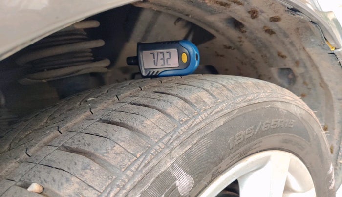 2013 Nissan Sunny XV DIESEL, Diesel, Manual, 1,42,499 km, tyre