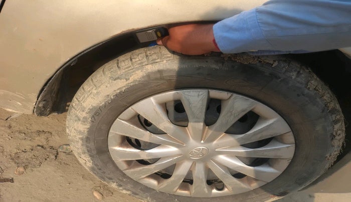 2011 Toyota Etios G, Petrol, Manual, 2,11,404 km, tyre