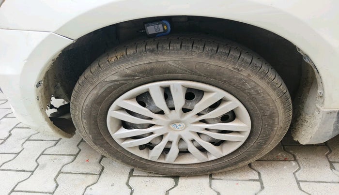 2014 Maruti Swift VXI, Petrol, Manual, 84,530 km, tyre