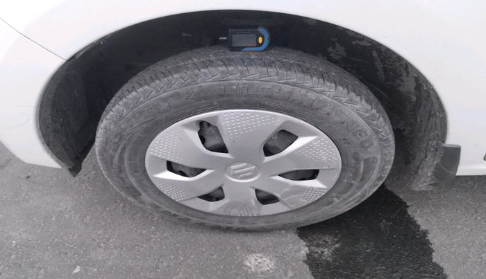 2023 Maruti Alto K10 VXI CNG, Petrol, Manual, 37,395 km, tyre