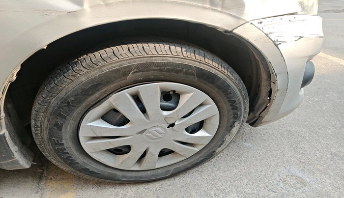 2012 Maruti Swift Dzire VXI, Petrol, Manual, 70,992 km, tyre